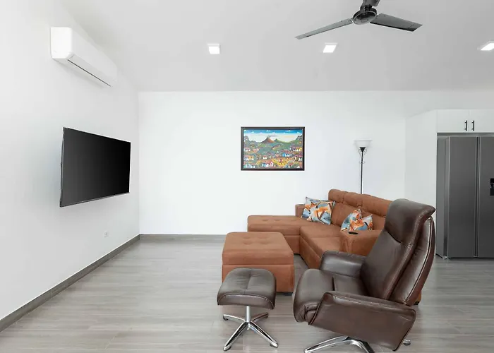 Casa Aurora With Private Patio & Pool Villa *