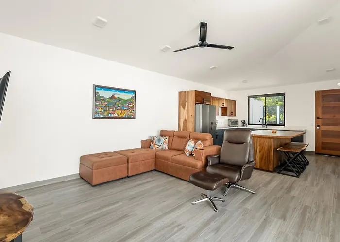 Casa Aurora Oasis With Private Patio & Pool * Coco