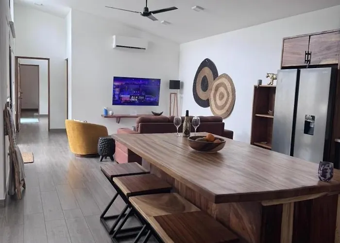 Casa Aurora Oasis With Private Patio & Pool Villa *